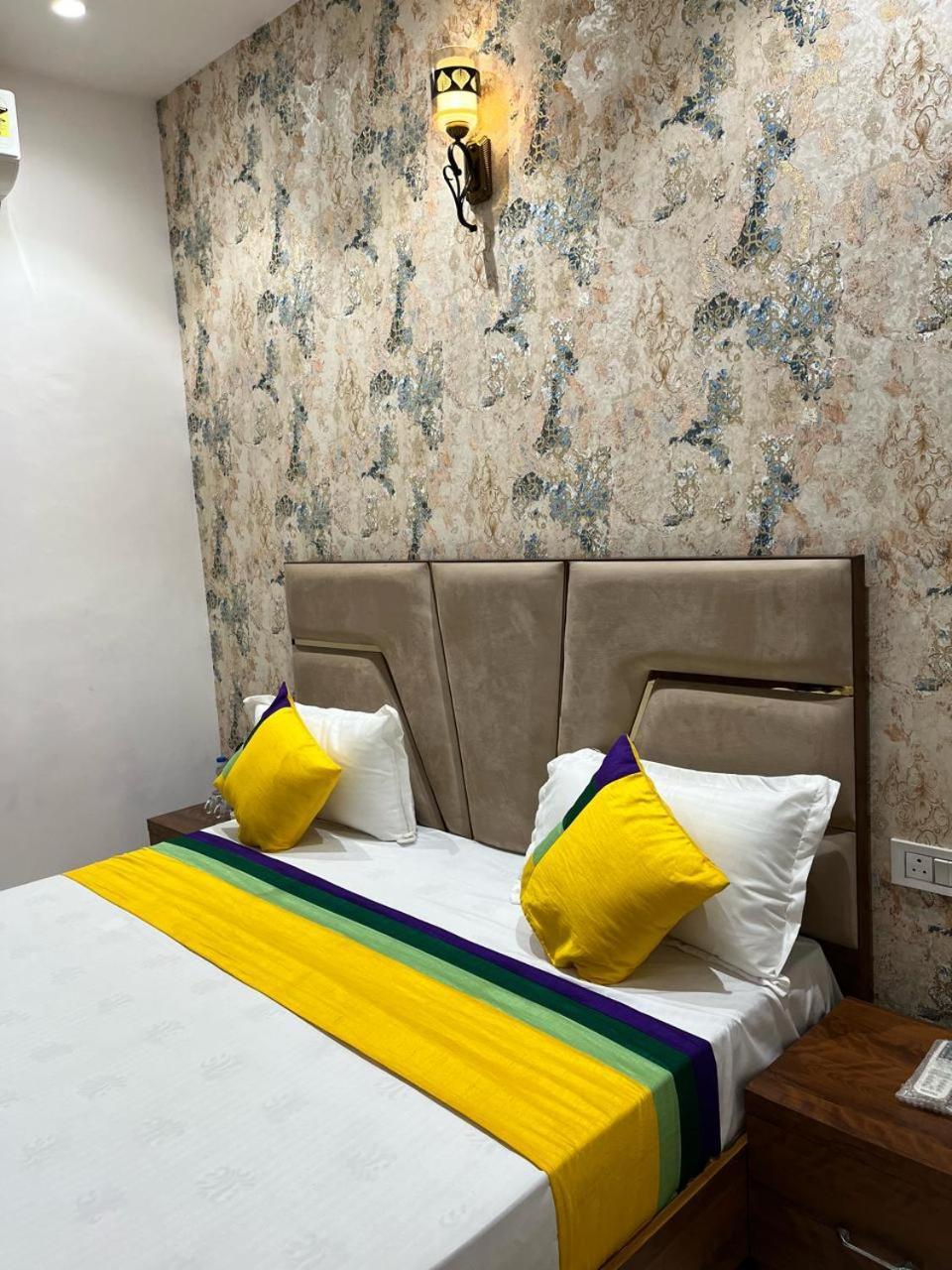 Hotel Platinum Inn ルディヤーナー エクステリア 写真